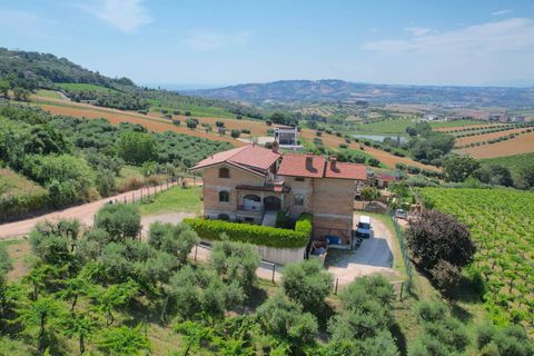 Villa i Colonnella, Teramo, Colonnella - € 295.000 | Ref: 32278 - foto 1