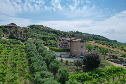 Villa i Colonnella, Teramo, Colonnella - € 295.000 | Ref: 32278 - foto 2