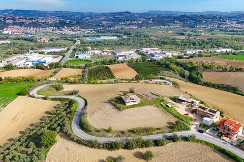 Villa a Ancarano, Teramo, Ancarano - € 180.000 | Ref: 33107 - foto 35