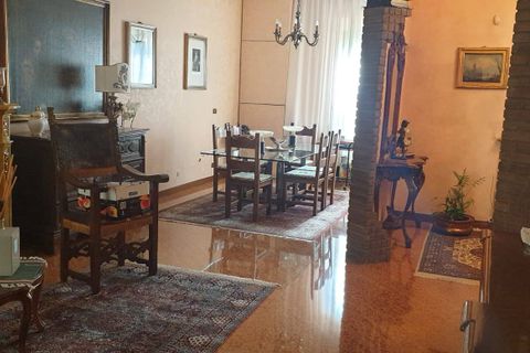 Villa i Mantua, Mantua, Mantua - € 111.111 | Ref: 974 - foto 2