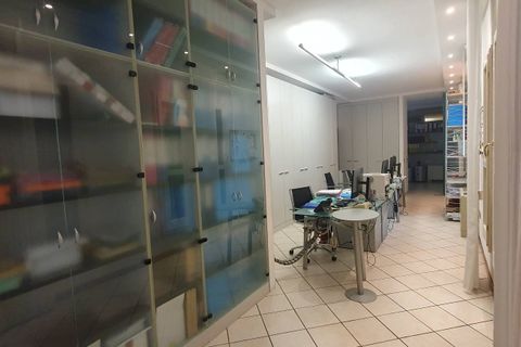 Erhvervsejendom i Mantua, Mantua, Mantua - € 150.000 | Ref: 1102 - foto 4