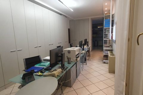 Erhvervsejendom i Mantua, Mantua, Mantua - € 150.000 | Ref: 1102 - foto 5