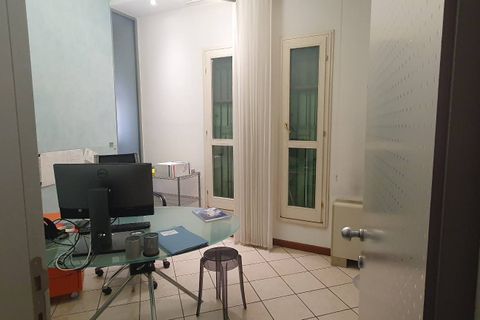 Erhvervsejendom i Mantua, Mantua, Mantua - € 150.000 | Ref: 1102 - foto 11