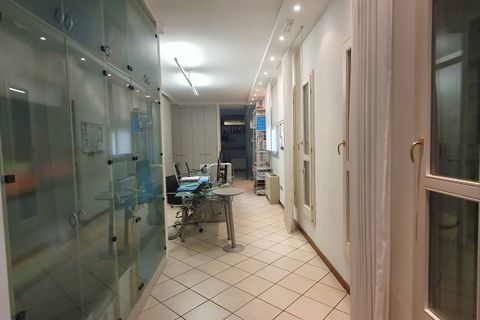Erhvervsejendom i Mantua, Mantua, Mantua - € 150.000 | Ref: 1102 - foto 3