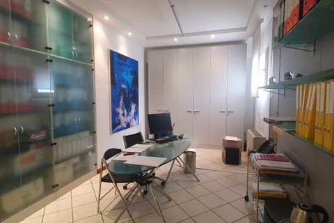 Erhvervsejendom i Mantua, Mantua, Mantua - € 150.000 | Ref: 1102 - foto 15