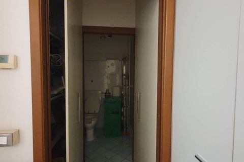 Erhvervsejendom i Mantua, Mantua, Mantua - € 150.000 | Ref: 1102 - foto 17