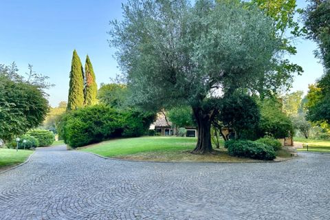 Villa a Rome, Rome, Rome - € 1.300.000 | Ref: CBI075-681-129794 - foto 23