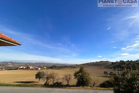 Villa a Offida, Ascoli Piceno, Offida - € 69.000 | Ref: VA2593 - foto 8