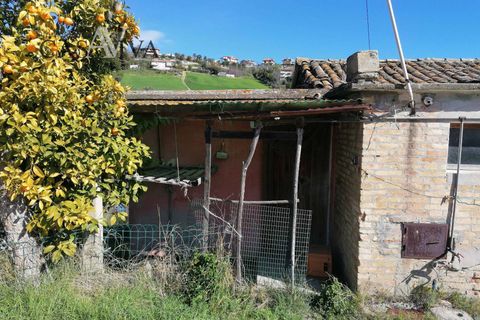 Masia a Acquaviva Picena, Ascoli Piceno, Acquaviva Picena - € 150.000 | Ref: CV9359 - foto 16