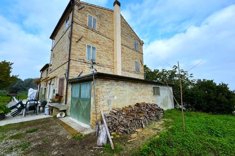 Landejendom i Montottone, Fermo, Montottone - € 300.000 | Ref: VV285 - foto 1