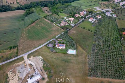 Villa a Teramo, Teramo, Teramo - € 649.000 | Ref: RB0027Lux - foto 23