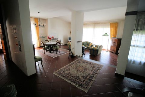 Villa a Montecatini Terme, Pistoia, Montecatini Terme - € 650.000 | Ref: 1203 - foto 3