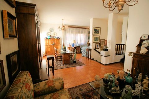 Villa a Montecatini Terme, Pistoia, Montecatini Terme - € 350.000 | Ref: 1395 - foto 2
