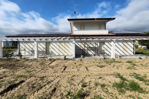 Villa a Massa, Massa and Carrara, Massa - € 500.000 | Ref: 1557 - foto 4