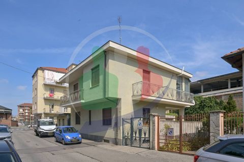 Villa a Nichelino, Turin, Nichelino - € 330.000 | Ref: 37401030 - Via Sassari - foto 2
