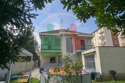 Villa a Nichelino, Turin, Nichelino - € 330.000 | Ref: 37401030 - Via Sassari - foto 5