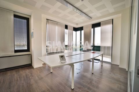 L'establiment comercial a Vimercate, Monza and Brianza, Vimercate - € 2.750/mes | Ref: UFF.VIMERCATE-TS2750A - foto 15