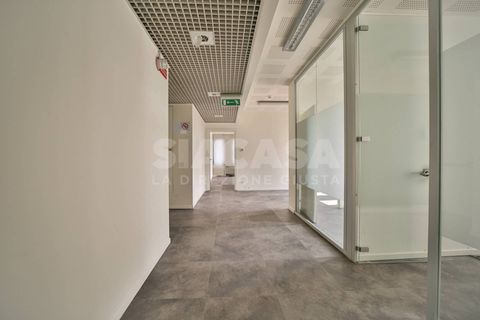Local commercial - Vimercate, Monza and Brianza, Vimercate - € 2 750/mois | Réf : UFF.VIMERCATE-TS2750A - photo 13