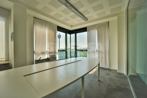 Local commercial - Vimercate, Monza and Brianza, Vimercate - € 2 750/mois | Réf : UFF.VIMERCATE-TS2750A - photo 17