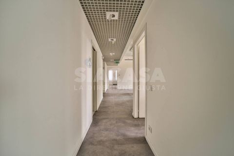 Local commercial - Vimercate, Monza and Brianza, Vimercate - € 2 750/mois | Réf : UFF.VIMERCATE-TS2750A - photo 24