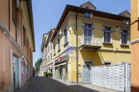 Erhvervsejendom i Monza, Monza and Brianza, Monza - € 795.000 | Ref: NEG.MONZA-TD795V - foto 2