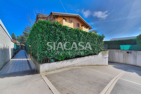 Parkeringsplads i Roncello, Monza and Brianza, Roncello - € 14.000 | Ref: BOX.RONCELLO-FB14V - foto 2