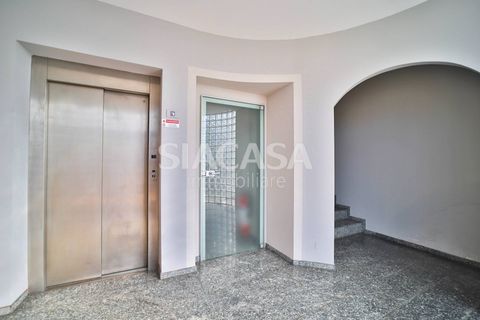 Erhvervsejendom i Cornate d'Adda, Monza and Brianza, Cornate d'Adda - € 250.000 | Ref: UFF.CORNATE-FB250V - foto 4