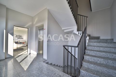 Erhvervsejendom i Cornate d'Adda, Monza and Brianza, Cornate d'Adda - € 250.000 | Ref: UFF.CORNATE-FB250V - foto 5