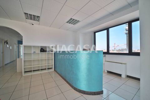 Erhvervsejendom i Cornate d'Adda, Monza and Brianza, Cornate d'Adda - € 250.000 | Ref: UFF.CORNATE-FB250V - foto 7