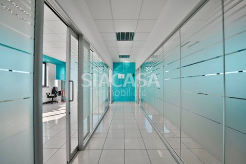 Erhvervsejendom i Cornate d'Adda, Monza and Brianza, Cornate d'Adda - € 250.000 | Ref: UFF.CORNATE-FB250V - foto 17