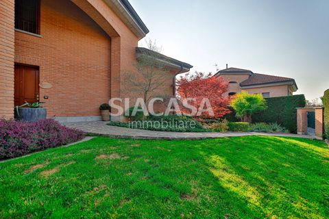 Villa i Bernareggio, Monza and Brianza, Bernareggio - € 749.000 | Ref: VILLA.BERNAREGGIO-IZ749V - foto 2