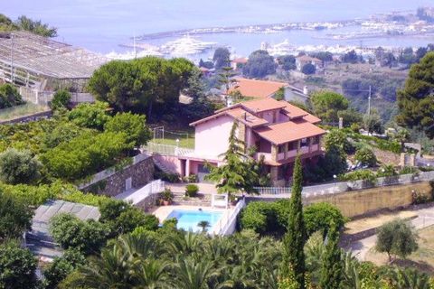 Villa i Sanremo, Imperia, Sanremo - € 1.800.000 | Ref: V836 - foto 1