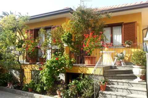 Villa i Bordighera, Imperia, Bordighera - € 1.100.000 | Ref: V1181 - foto 1