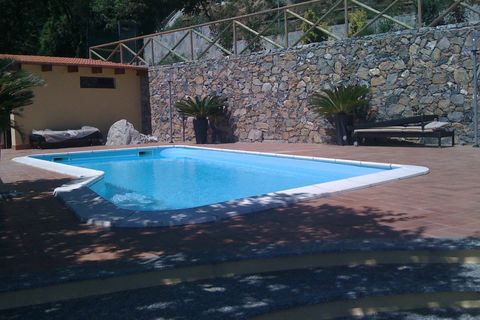 Villa a Alassio, Savona, Alassio - € 795.000 | Ref: V2200 - foto 2