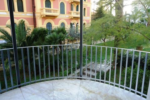 Lejlighed i Sanremo, Imperia, Sanremo - € 430.000 | Ref: V2219 - foto 1