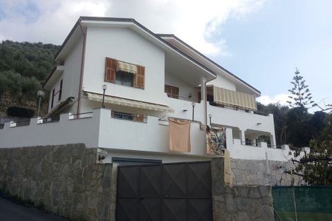 Villa a Castellaro, Imperia, Castellaro - € 550.000 | Ref: V2647 - foto 9