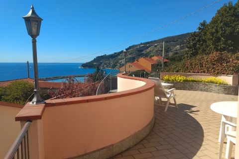 Villa i Ospedaletti, Imperia, Ospedaletti - € 590.000 | Ref: V3188 - foto 1