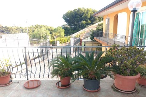 Villa a Vallecrosia, Imperia, Vallecrosia - € 500.000 | Ref: V3307 - foto 24