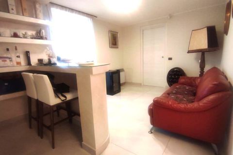 Lejlighed i Caserta, Caserta, Caserta - € 395.000 | Ref: 48 - foto 9