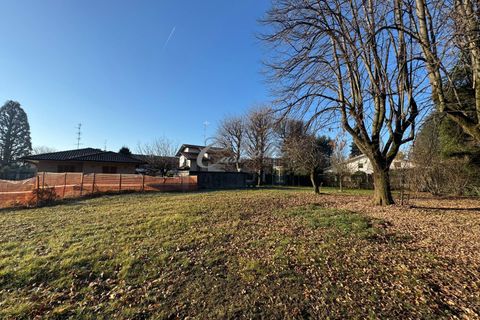 Tomt i Rovellasca, Como, Rovellasca - € 230 000 | Ref: L716 - foto 2