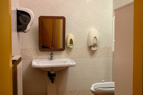 Erhvervsejendom i Foligno, Perugia, Foligno - € 350.000 | Ref: Locale Commerciale - foto 6