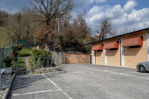 Erhvervsejendom i Foligno, Perugia, Foligno - € 350.000 | Ref: Locale Commerciale - foto 16
