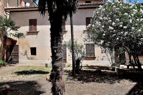 Erhvervsejendom i Sinalunga, Siena, Sinalunga - € 99.000 | Ref: proprietà con giardino - foto 14