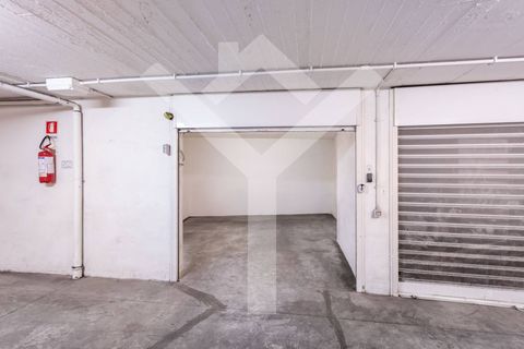 Parkeringsplads i Rome, Rome, Rome - € 110.000 | Ref: box via di San F. Martire - foto 2