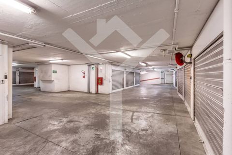 Parkeringsplads i Rome, Rome, Rome - € 110.000 | Ref: box via di San F. Martire - foto 10