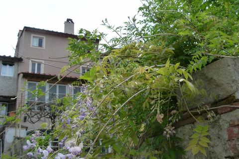 Landejendom i Lucca, Lucca, Lucca - € 156.000 | Ref: 1099 - foto 1