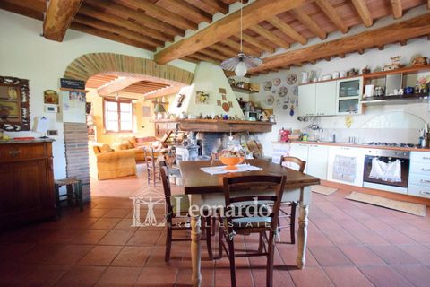 Villa en Camaiore, Lucca, Camaiore - € 775.000 | Ref: ES435 - photo 8