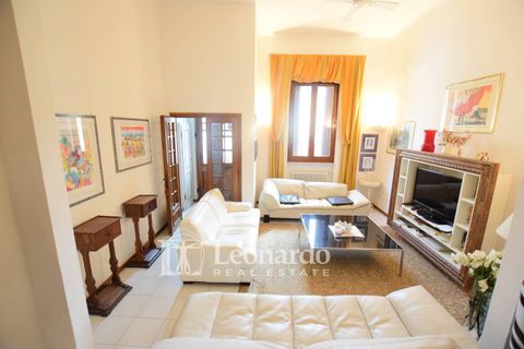Villa a Viareggio, Lucca, Viareggio - € 750.000 | Ref: REA471 - foto 2