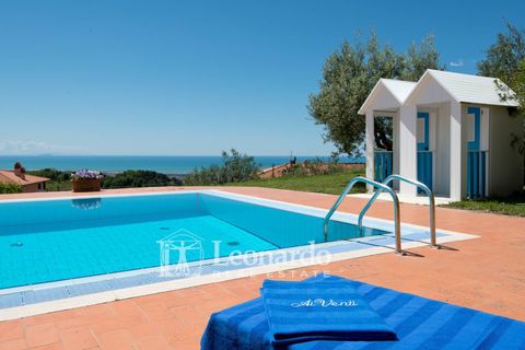 Villa a Massarosa, Lucca, Massarosa - € 1.950.000 | Ref: REA494 - foto 4