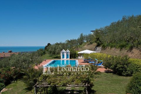 Villa a Massarosa, Lucca, Massarosa - € 1.950.000 | Ref: REA494 - foto 37